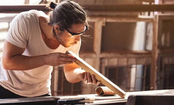 Trate su madera según las condiciones de su espacio: Tratamiento personalizado de madera